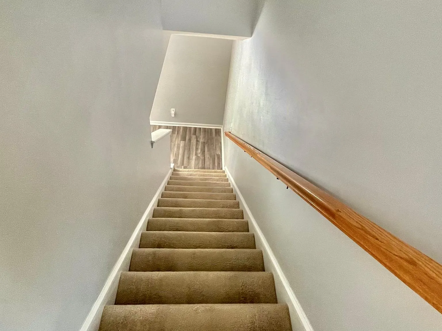 4 bed, 2.5 bath, 2364 sqft, $2,350 — Photo 4