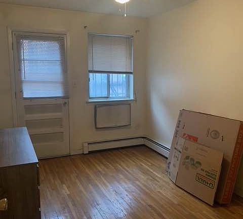 5th image of 28-18 43rd St #2