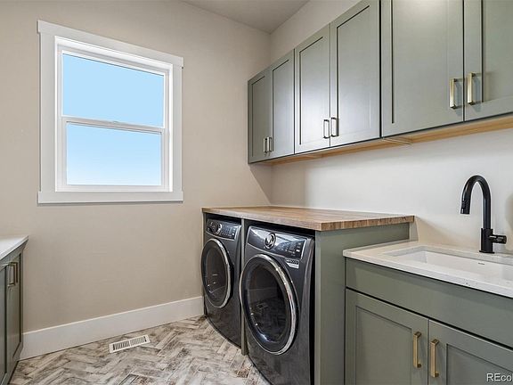 4th image of 39451 Congress Lane