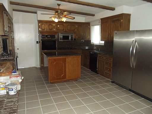 4th image of 5849 Annrud Way