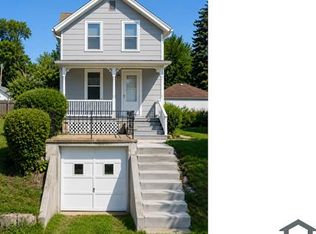 742 W Homer St #1, Freeport, IL 61032
