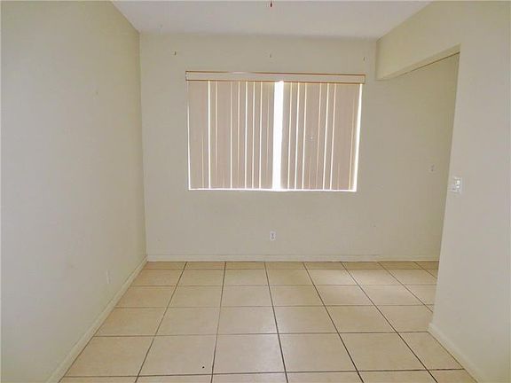 5th image of 276 Farnham L #276