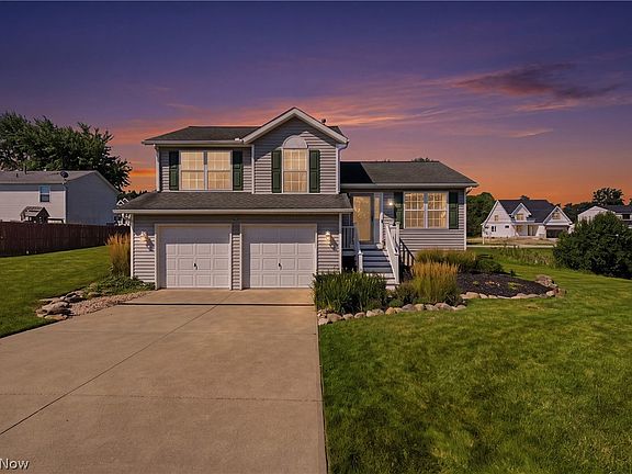 2nd image of 900 Mallet Hill Ct