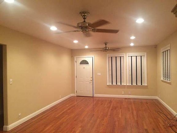 3rd image of 3906 Altamont Ave