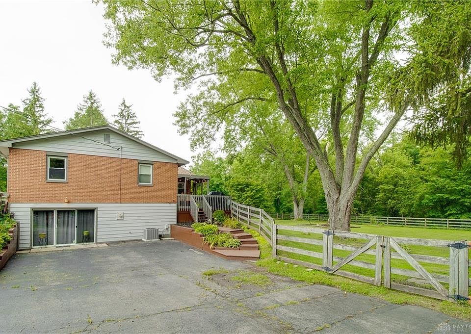 6273 Brantford Rd, Dayton, OH 45414 Zillow