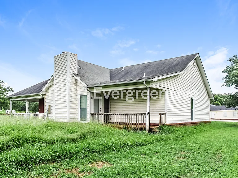 229 Cedar Creek Cir — Photo 14
