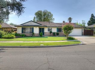 6749 N Vagedes Ave, Fresno, CA