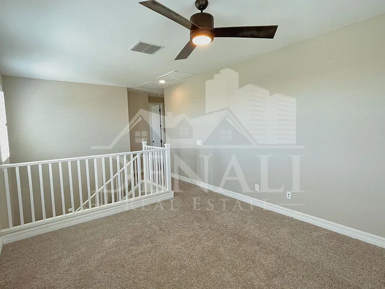 13648 N 144th Dr — Photo 12