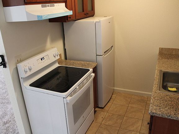 4th image of 5647 Madison Ave #5