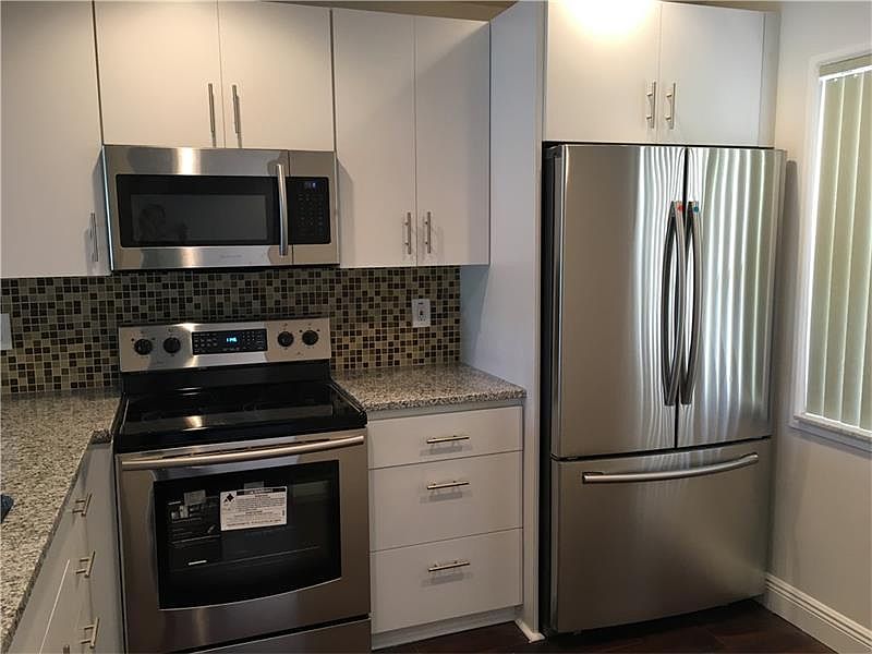 1st image of 2704 Nassau Bnd APT D2