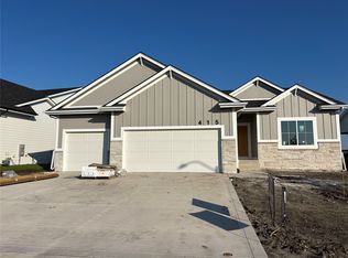 415 NW Ryder Dr, Waukee, IA 50263