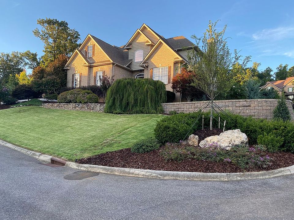 1st image of 2000 Cawood Falls Ln