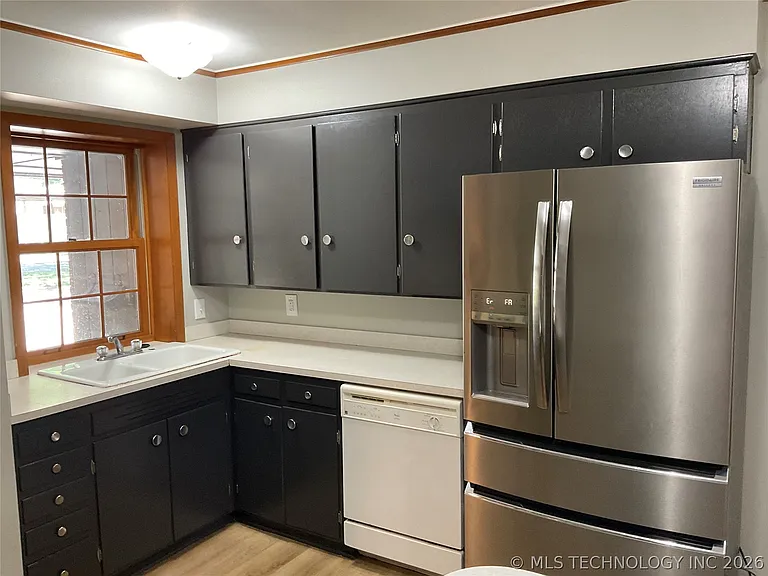2015 S Fulton Ave — Photo 6