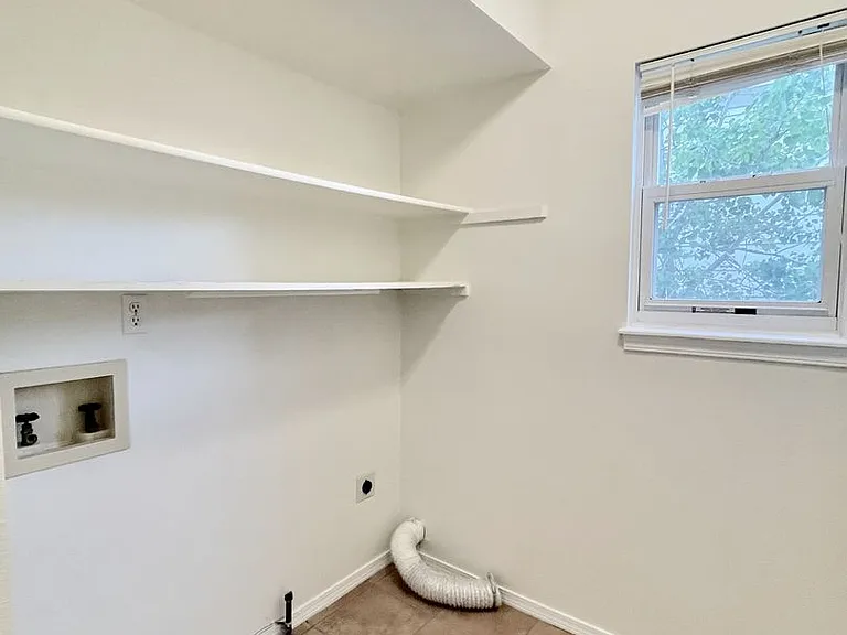 6675 Stonehedge Dr — Photo 18