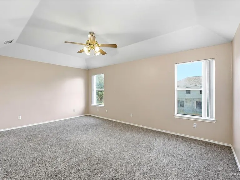 2417 Frontera Rd — Photo 10