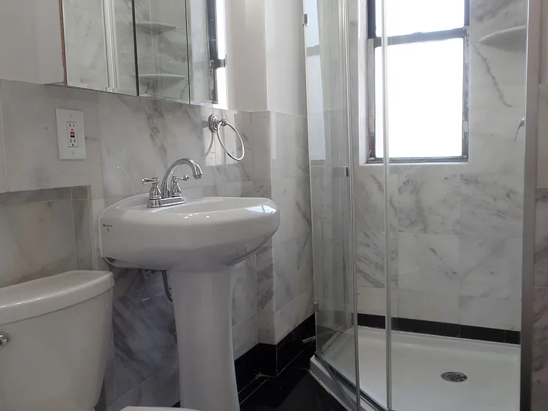 566 W 126th St #53 — Photo 8