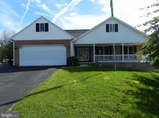 516 Ridgeview Dr, Dillsburg, PA 17019