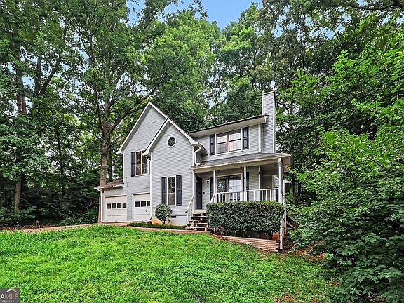 2nd image of 8326 Commanche Ct