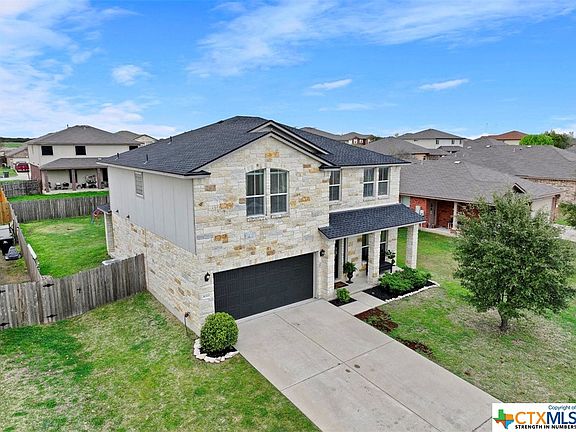 3rd image of 1020 Evergreen Farm Dr