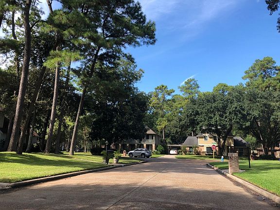 5th image of 13642 Glen Erica Dr