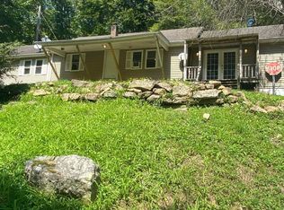 1355 Blaines Branch Rd, Beattyville, KY 41311