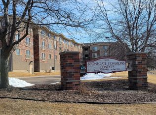 16955 Toronto Ave SE APT 215, Prior Lake, MN 55372