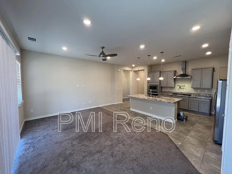 8378 Simsbury Dr — Photo 8