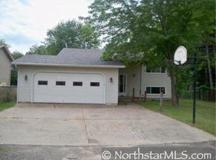 9421 Hamline Ave N, Circle Pines, MN 55014