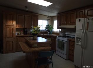 1689 N Union St, Fostoria, OH 44830