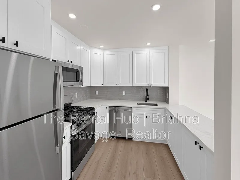 1 bed, 1.0 bath, 550 sqft, $2,950 — Photo 1