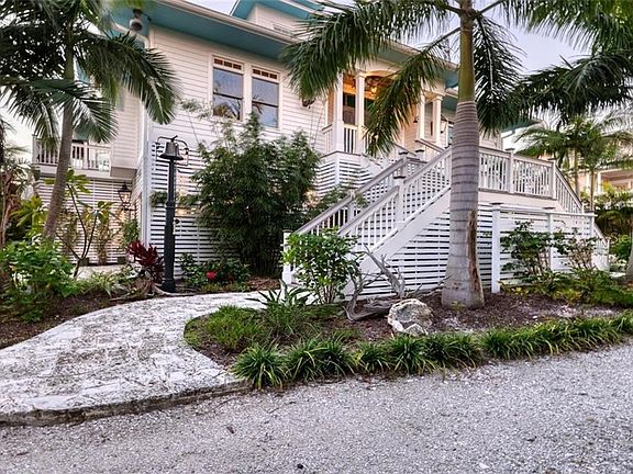 2nd image of 451 Bocilla Dr