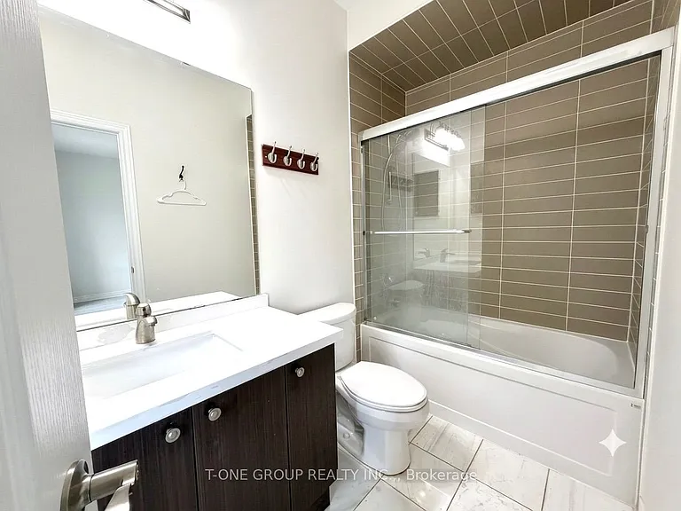 82 Fred McLaren Blvd — Photo 32