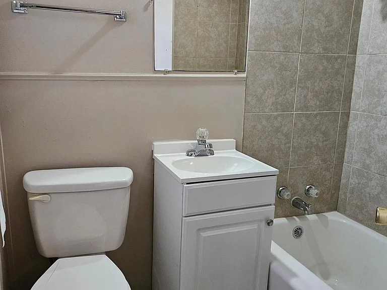 537 E Mulvane St — Photo 9