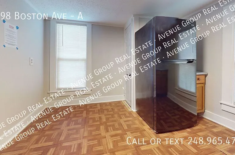 1098 Boston Ave #A — Photo 2