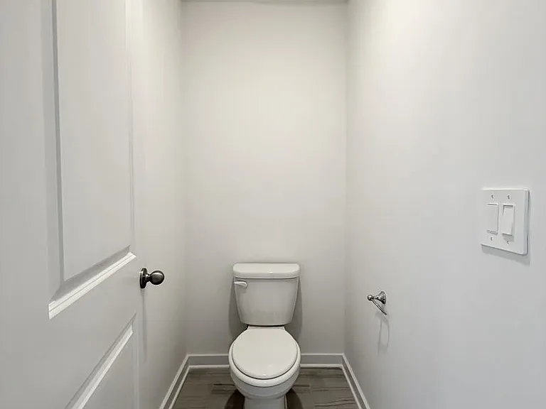 2372 Woodmeadow Dr — Photo 39