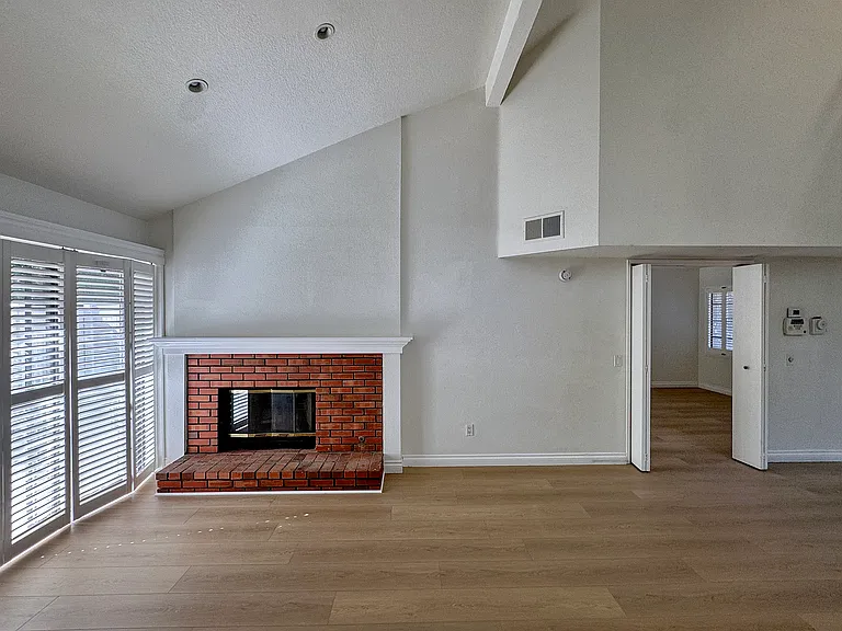 22900 Colombard Ln #5 — Photo 6