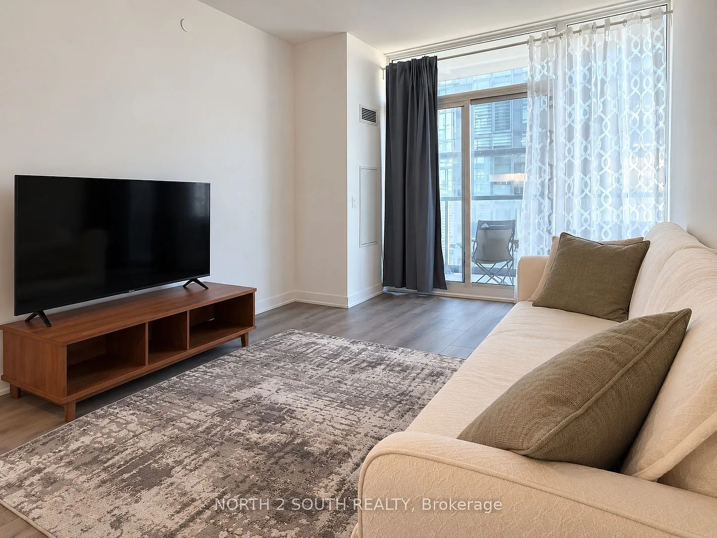 1 bed, $2,500 — Photo 2