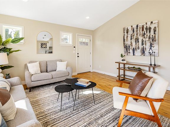 3rd image of 3010 Pierce Street