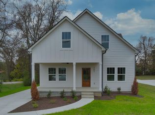 101 Cages Rd, Hendersonville, TN 37075