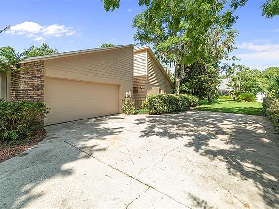 5th image of 2247 Springs Landing Blvd