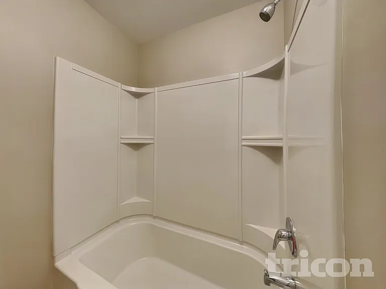 165 Daisy Cir — Photo 12