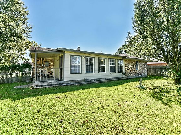 2nd image of 2226 Viola Dr