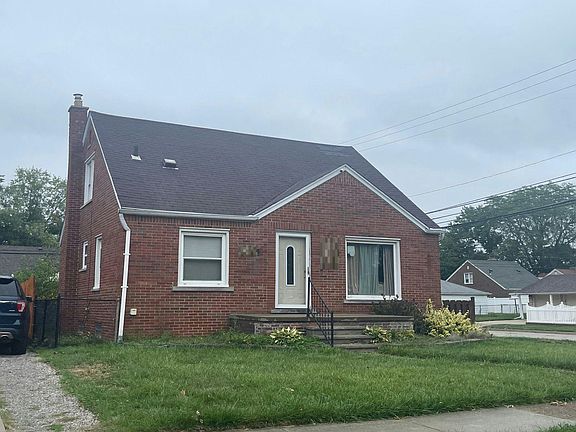 5th image of 15206 Angelique Ave