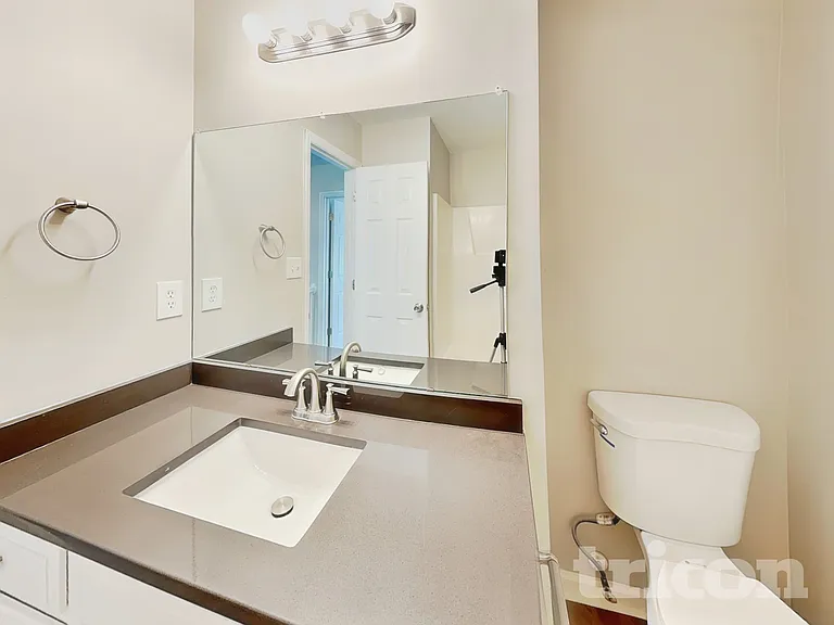 4417 Woodlawn Dr — Photo 13