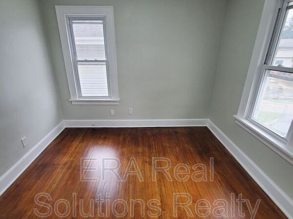 5th image of 1384 23rd Ave
