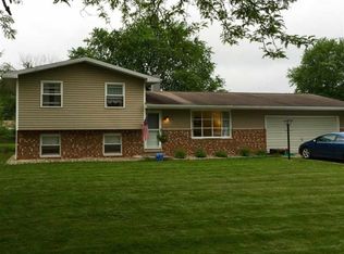 52377 Monte Vista Dr, Granger, IN 46530