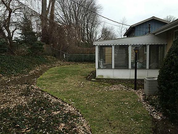 2nd image of 2521 S Tracy Dr