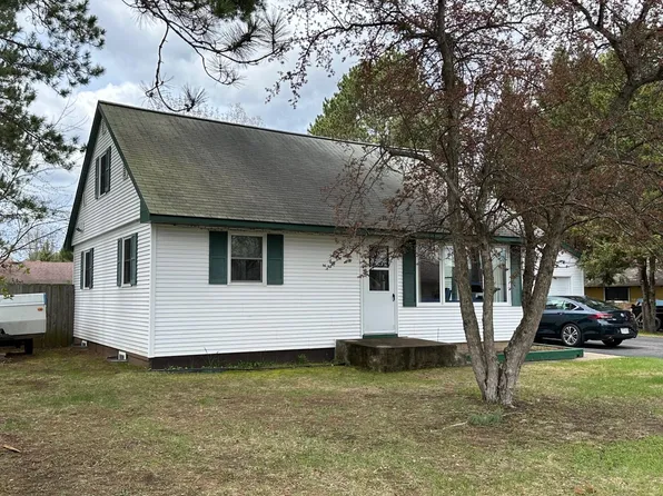 612 Wisconsin St, Eagle River, WI 54521