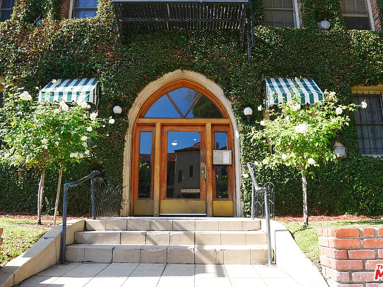 611 S Cloverdale Ave #106 — Photo 1
