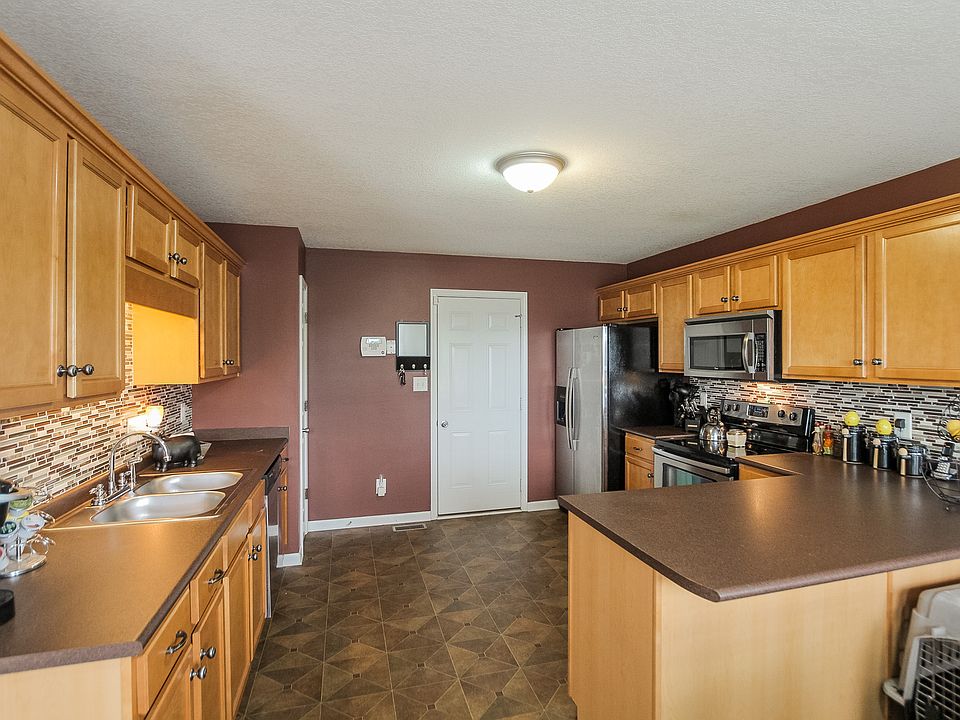 1st image of 346 Chalet Cir